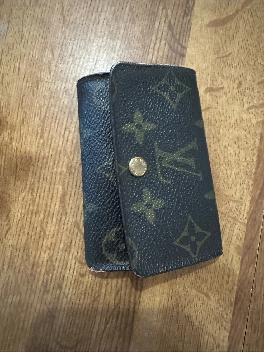 Louis Vuitton Monogram Key & Card Holder in Brown with Gold Snap